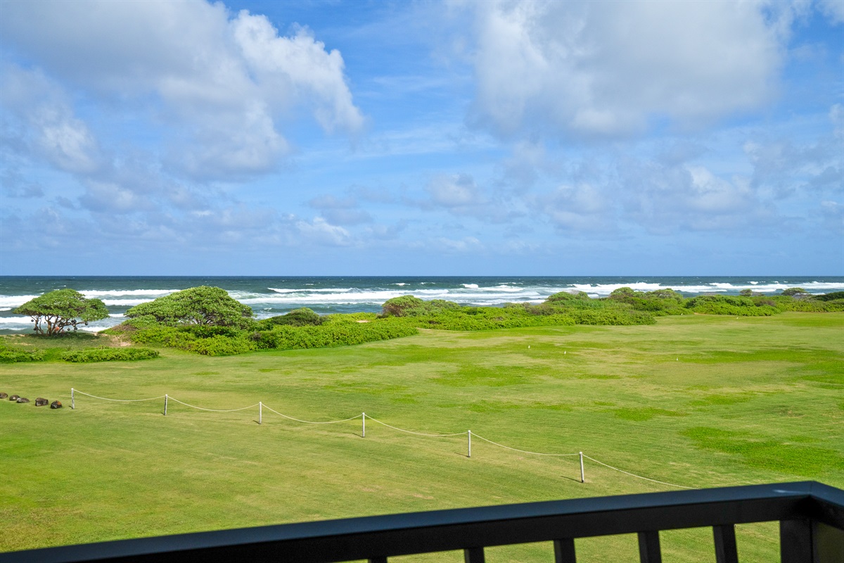 Oceanfront top-floor suite with sweeping oceanfront views—perfect for romantic Kauai getaways.