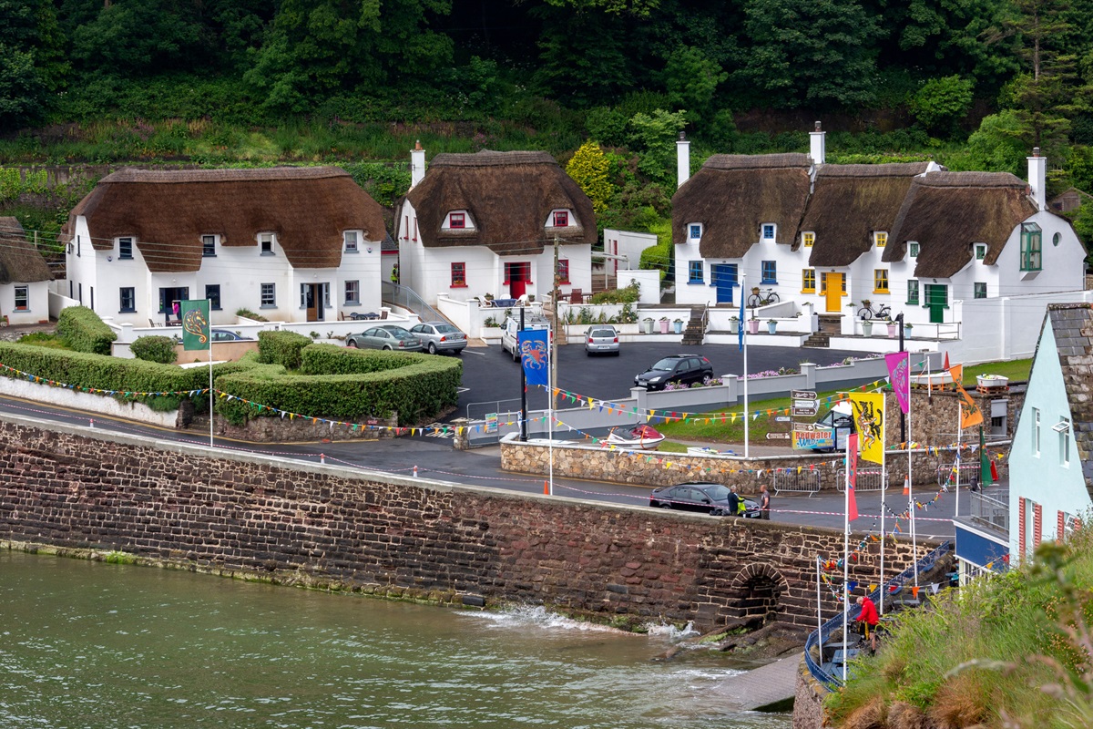Picture Perfect Thatched cottages