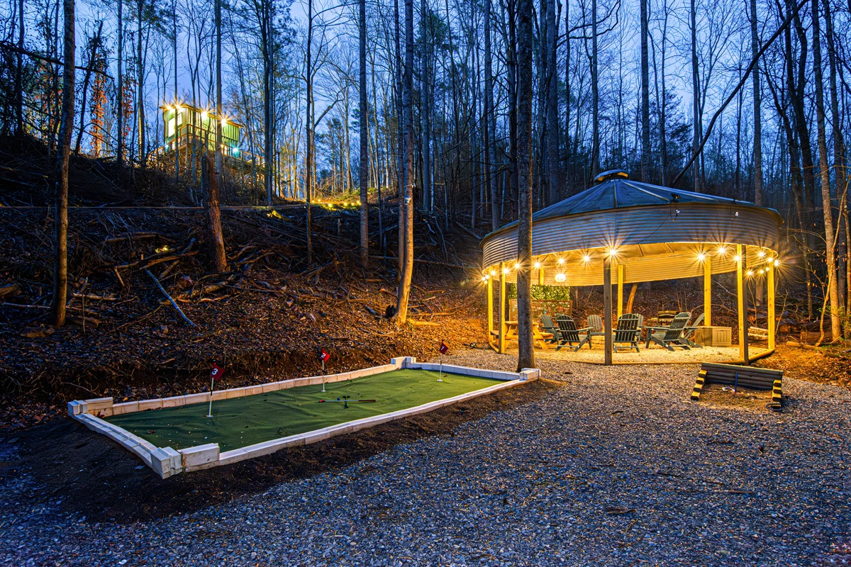 Putt-putt, Silo Fire pit, Tether ball