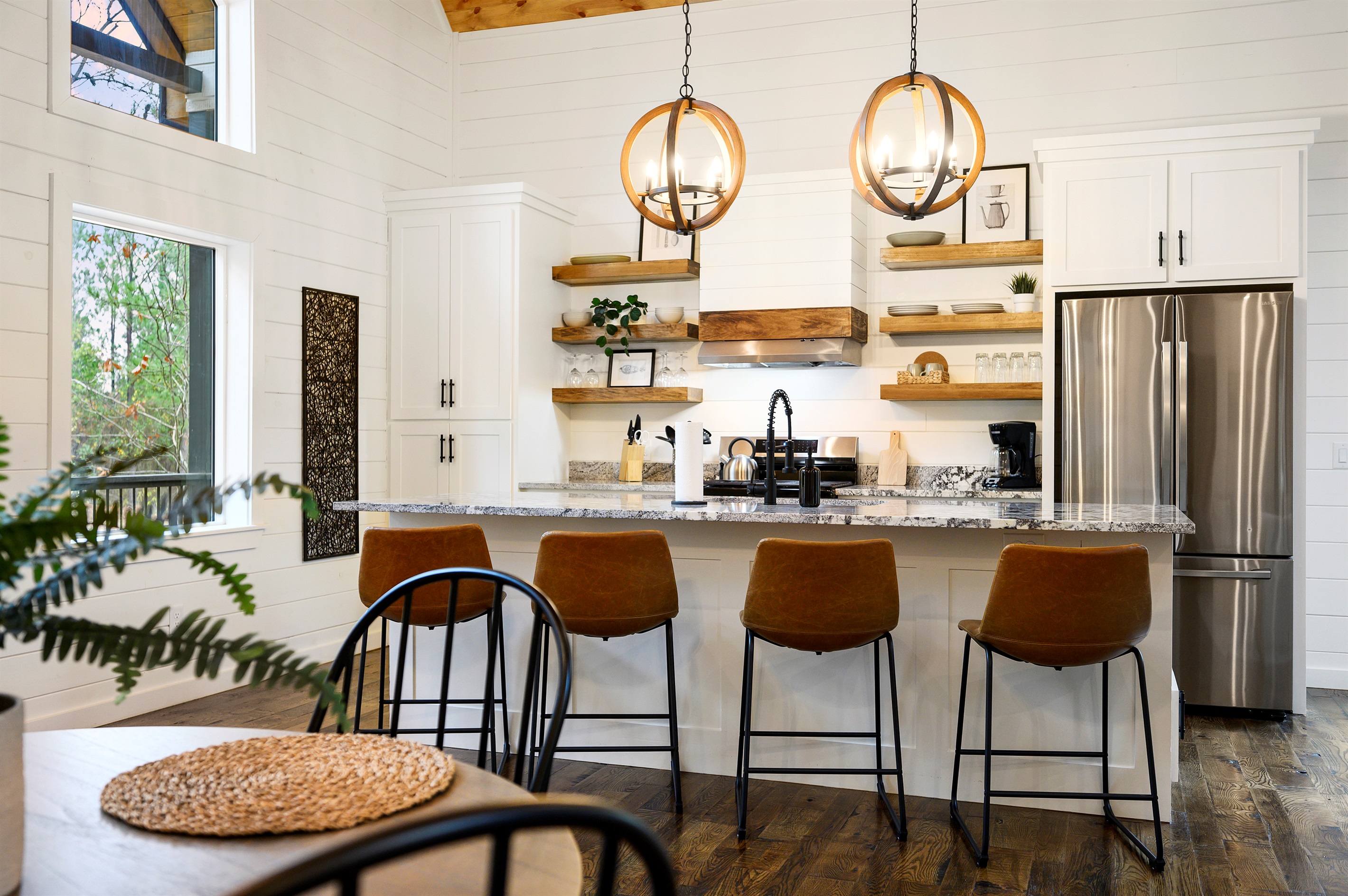 Bright, cozy, and ready for everything from brunch spreads to midnight snacks. 
Because the best cabin kitchens are not just for cooking, they’re where everyone somehow ends up gathering.