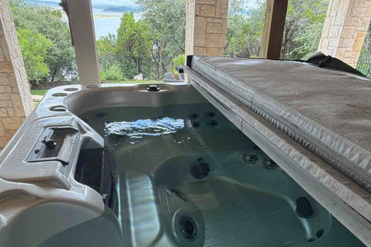 Hot tub
