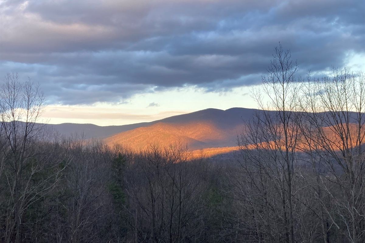 Beautiful mountain views surrounded by peaceful nature