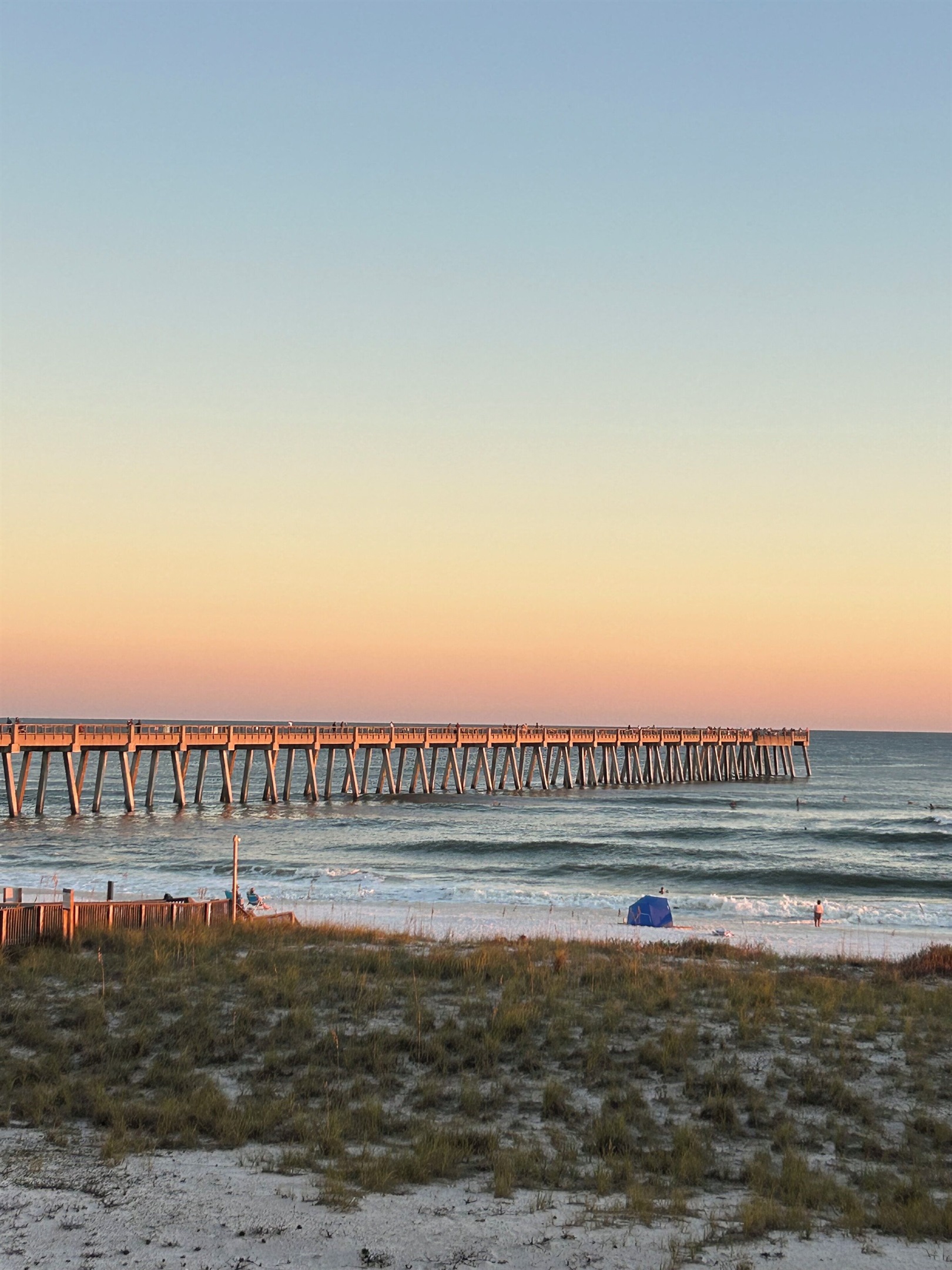 Beach & Fishing Pier