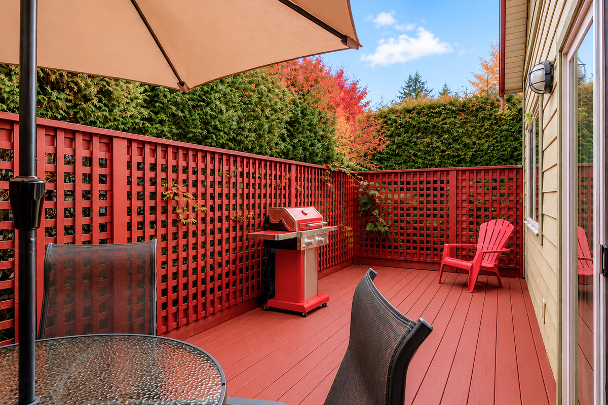 Private back deck wth BBQ
