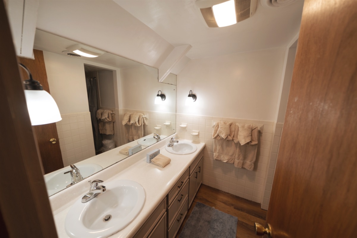 BONUS ROOM FULL BATH