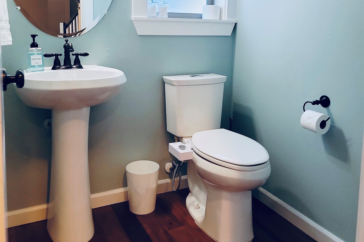 Ground floor half-bath