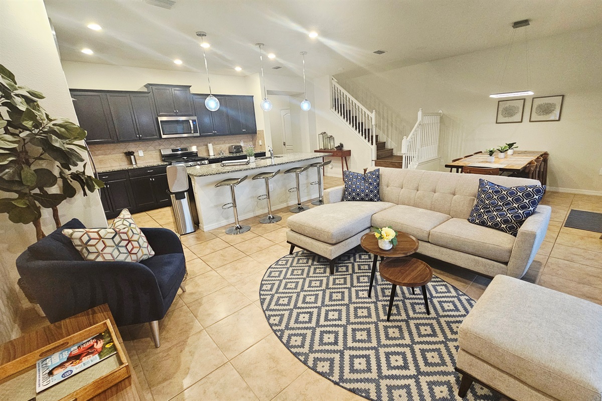 Living Area w/Comfortable Seating, Large Flat Screen TV and Pool View/Access