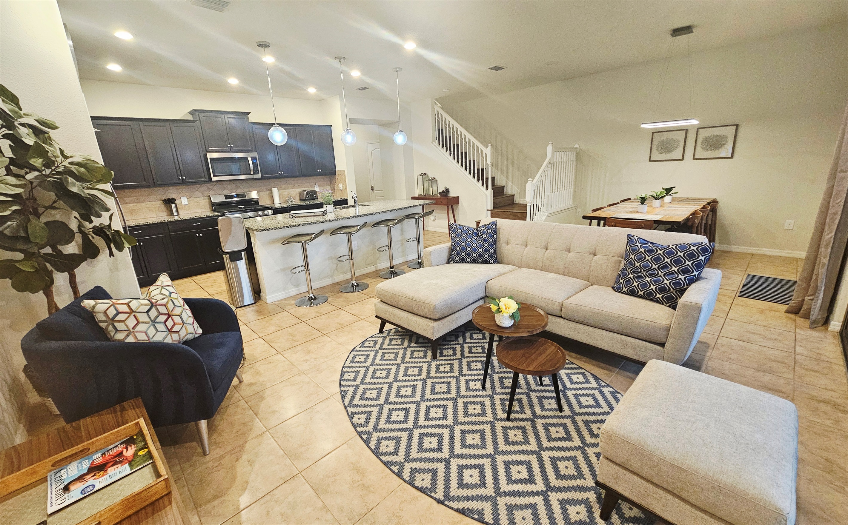 Living Area w/Comfortable Seating, Large Flat Screen TV and Pool View/Access