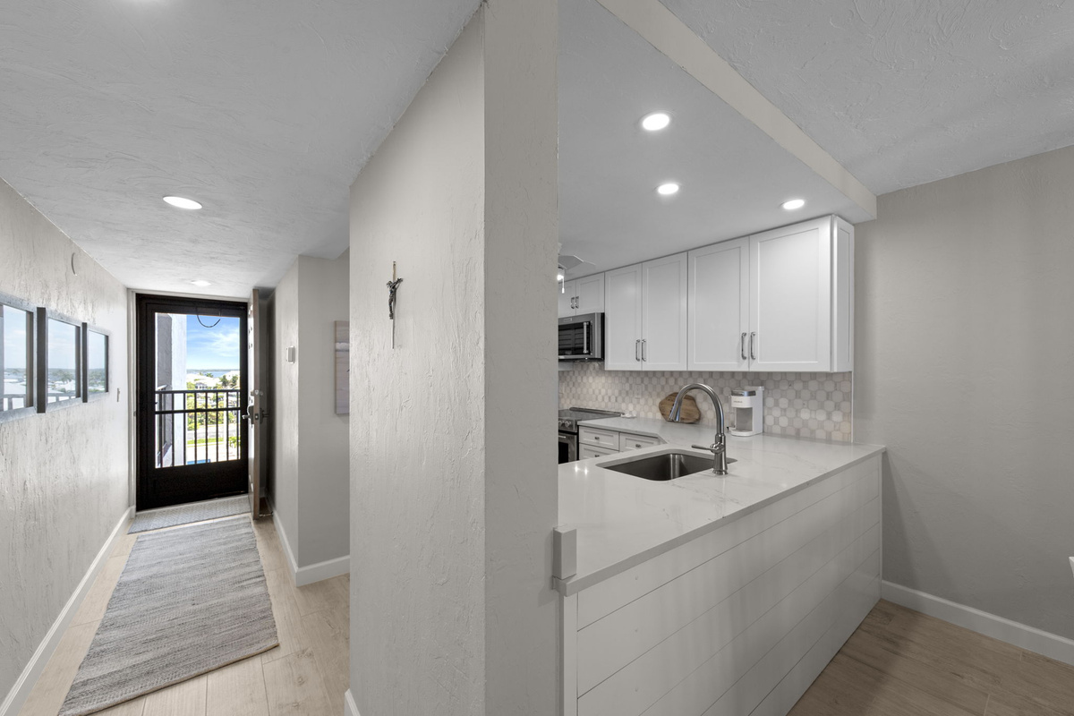 Sunset 602-Perfect Beachfront Escape