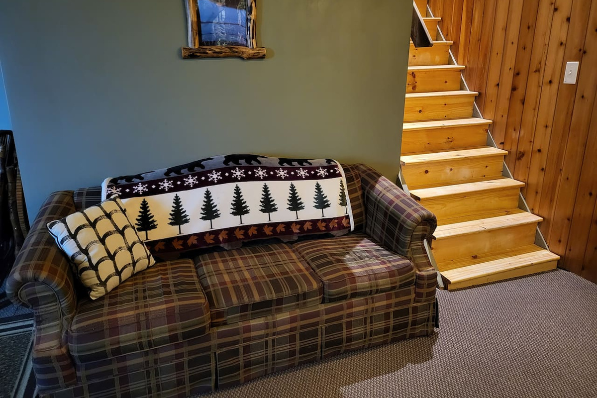 Couch with pull-out double bed