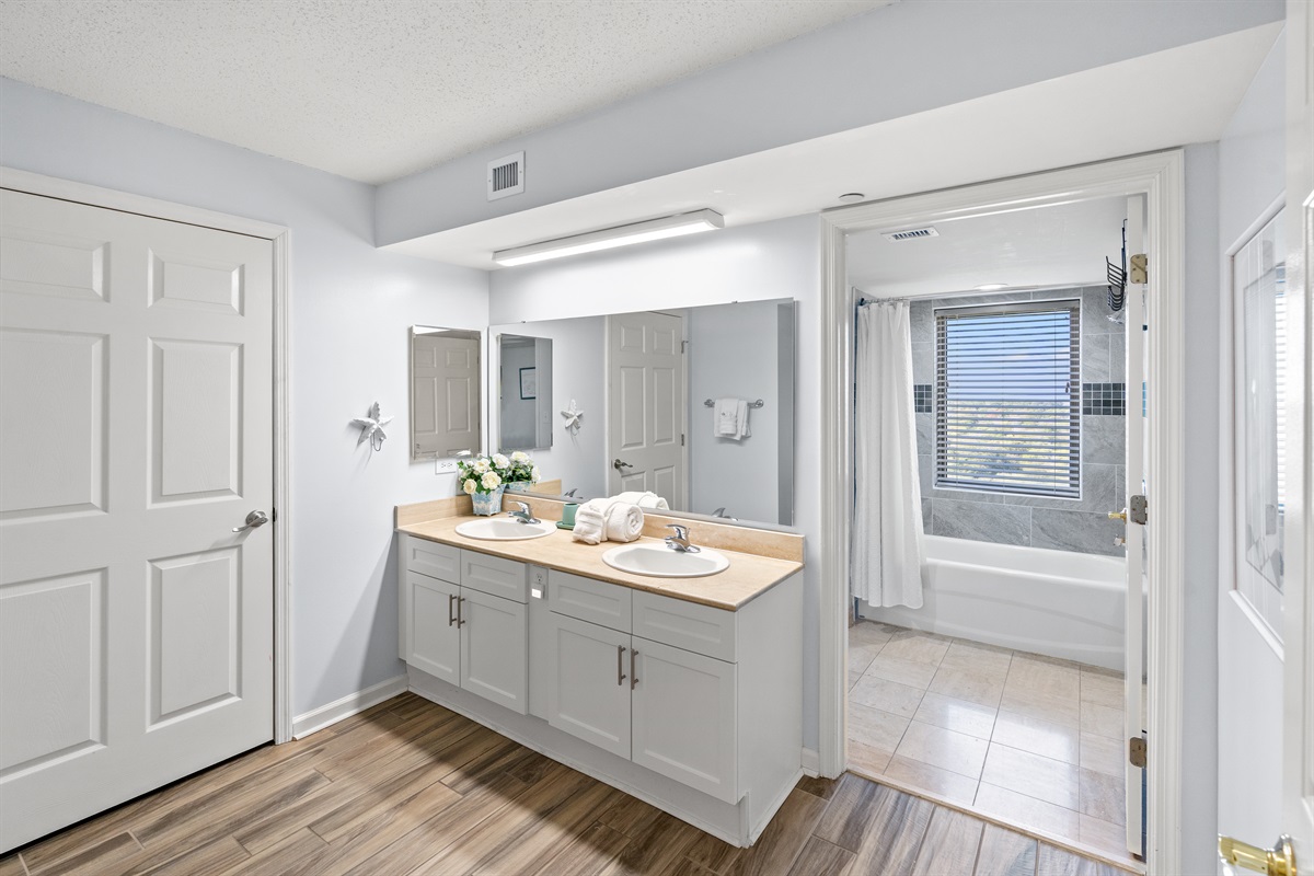 3rd Bathroom with double sinks