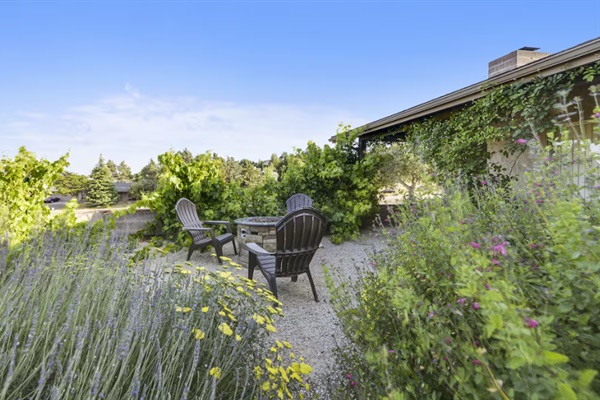 Garden and Firepit