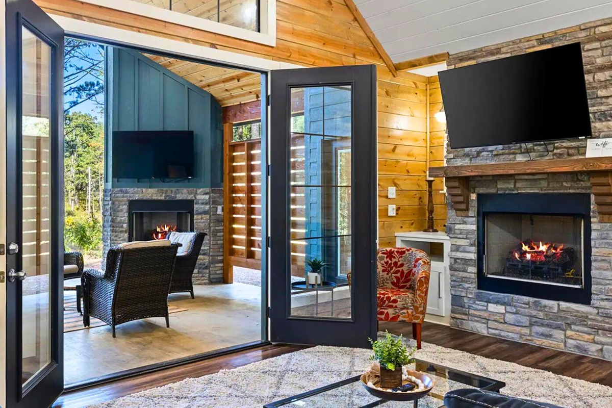 Walk out to patio, perfect for summer nights!