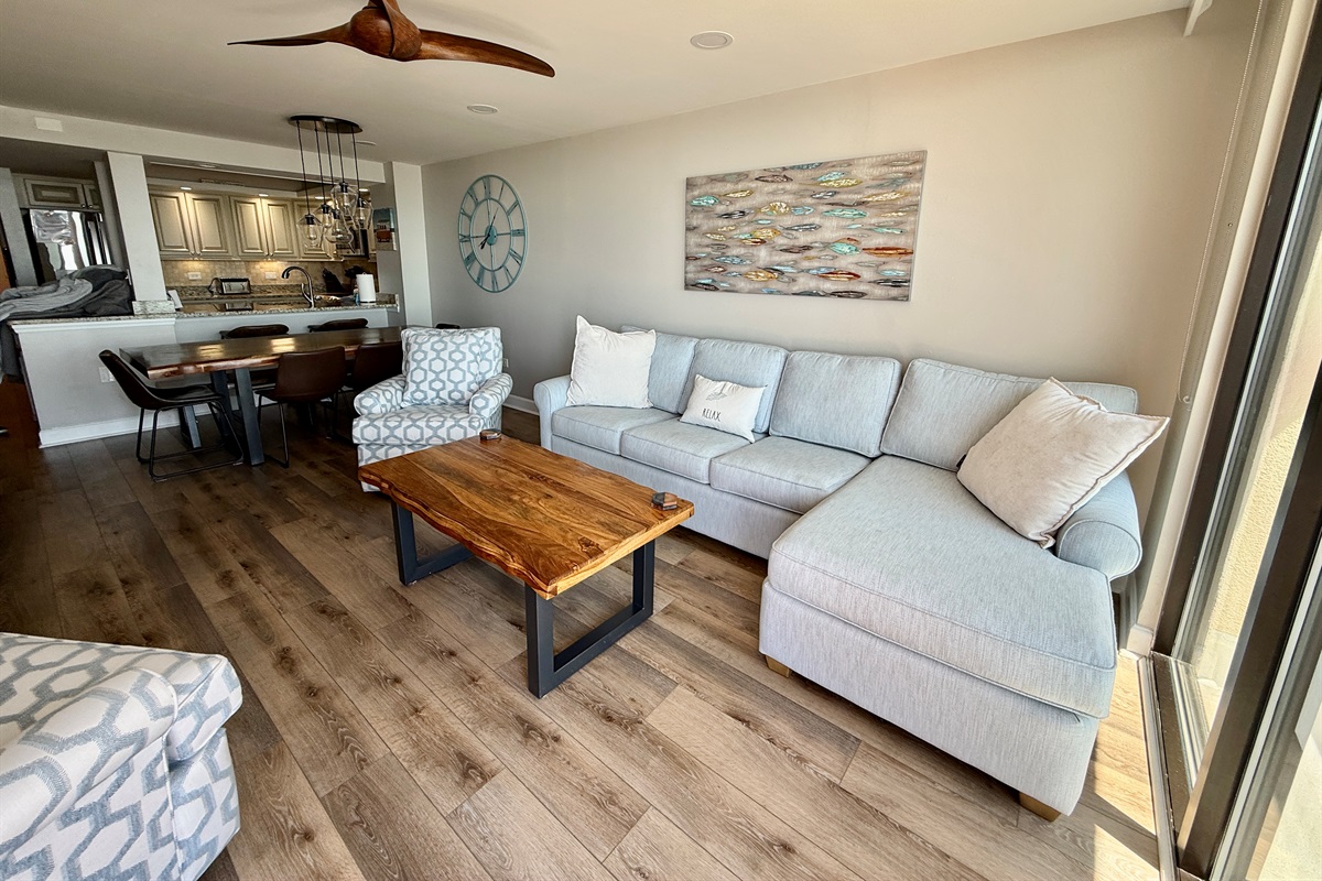 2026- Oceanfront Living Room w/New Sofa, Chairs