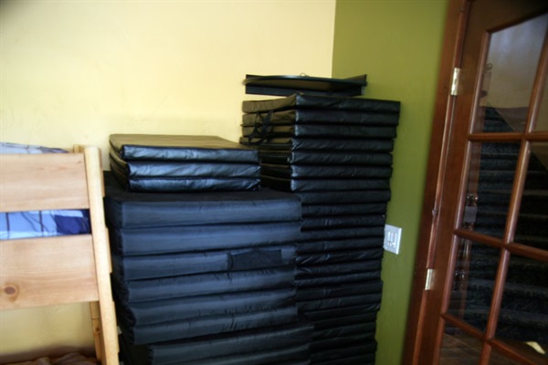 Extra sleeping mats