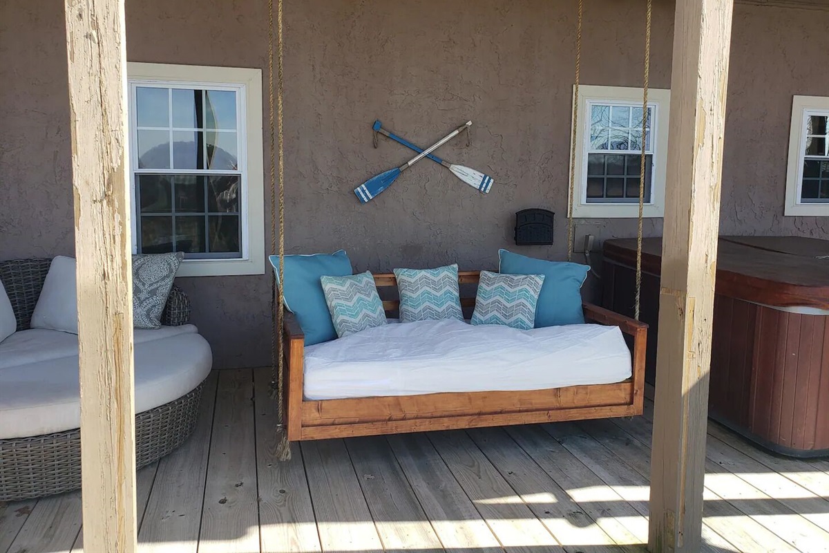 Tons of outdoor seating