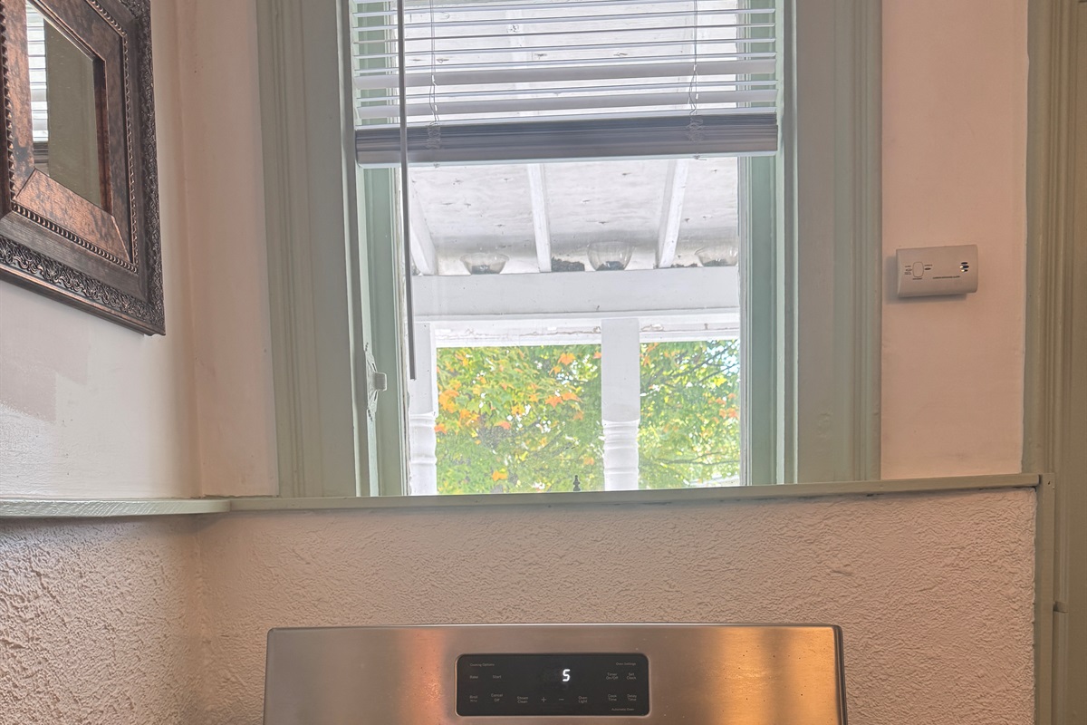 Gass range/stove in kitchen