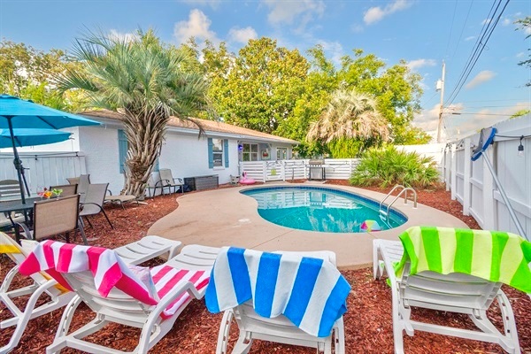 Private Pool, Fenced and in Front yard. Pool Heat Available