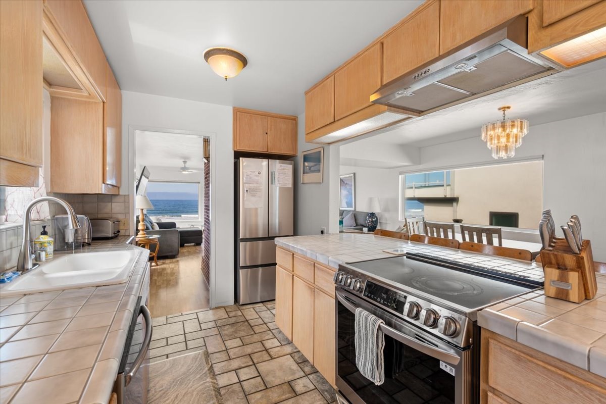 Fully stocked kitchen