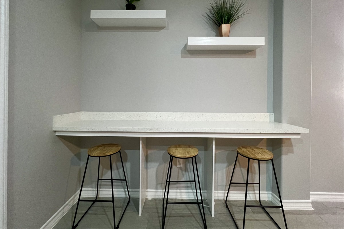 Bar Seating Near Kitchen