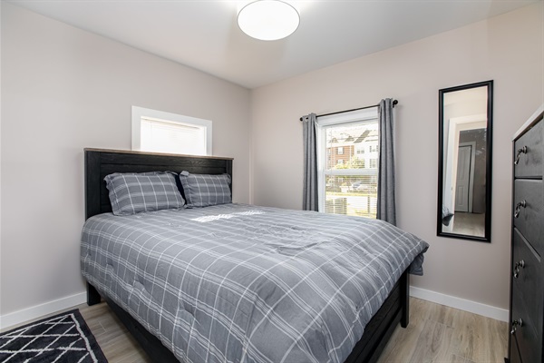 Cozy 2-Bedroom Home Near Notre Dame - Perfect for Game Day Stays, photo 21
