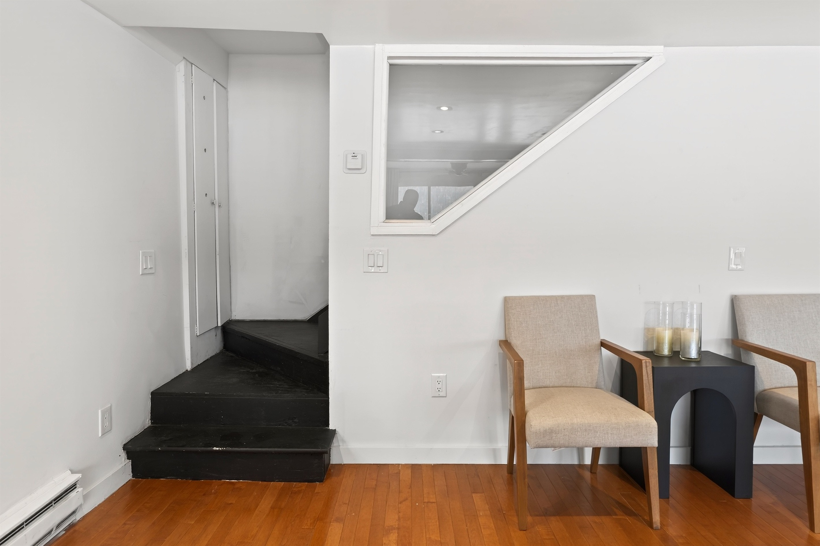 Stairs to entry level