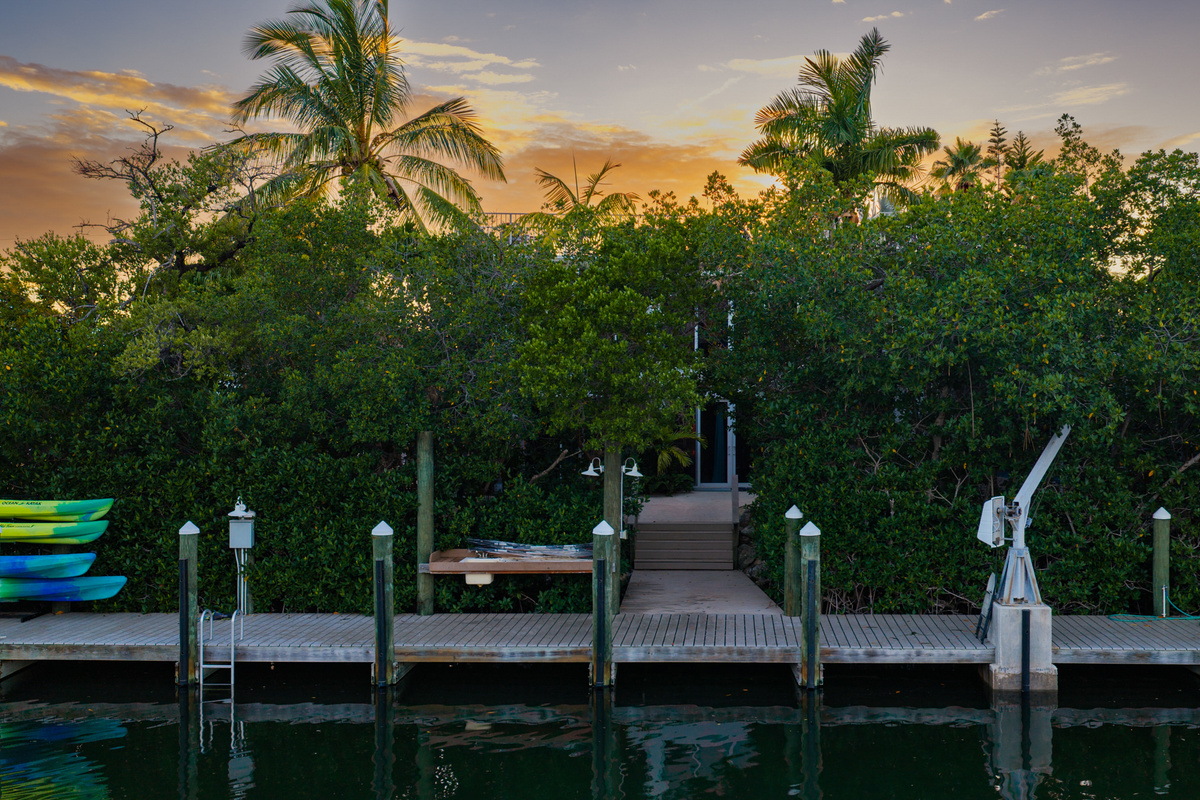 100 ft of deep water dockage, right off the Atlantic, dock up to 3 boats.