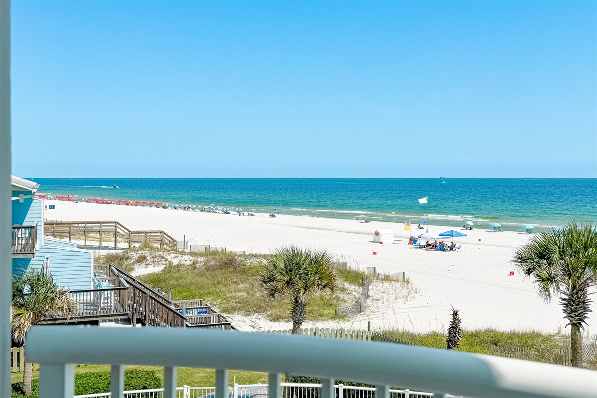 Breathtaking panoramic ocean views create an unforgettable backdrop for your stay.  Perfect for dining, relaxing, and soaking in the coastal atmosphere.