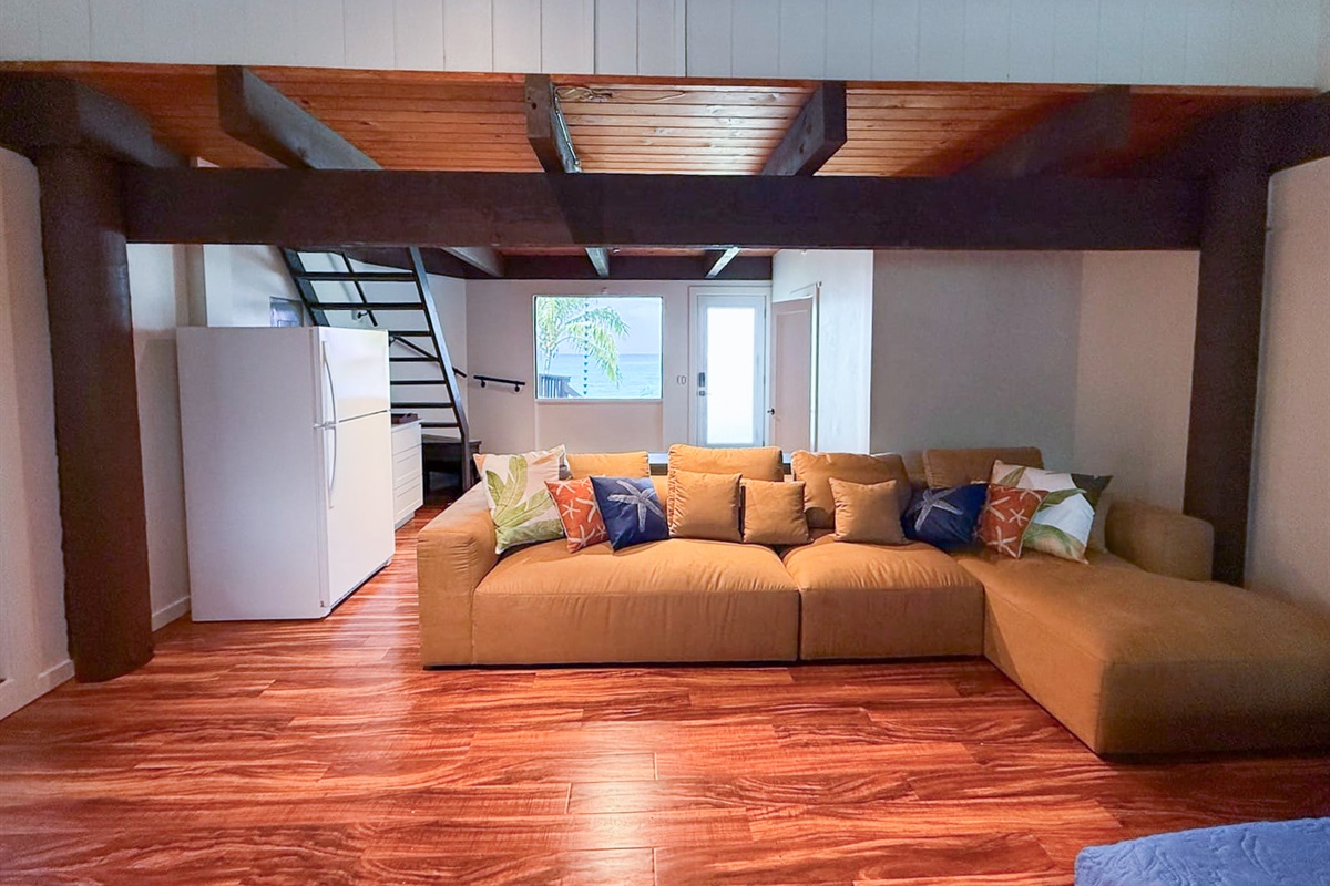 Two Queen Murphy Beds + living area