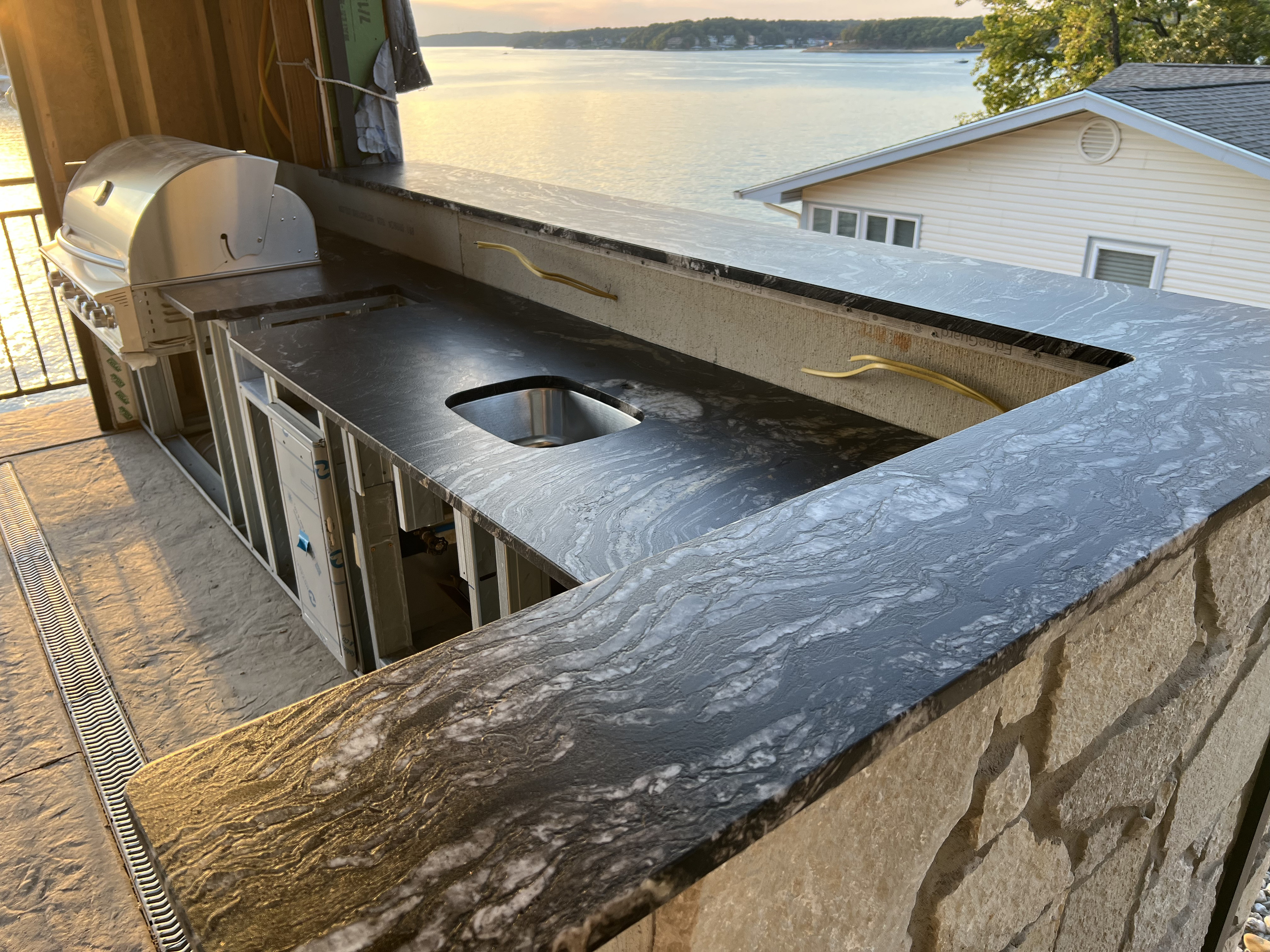 Outdoor Kitchen