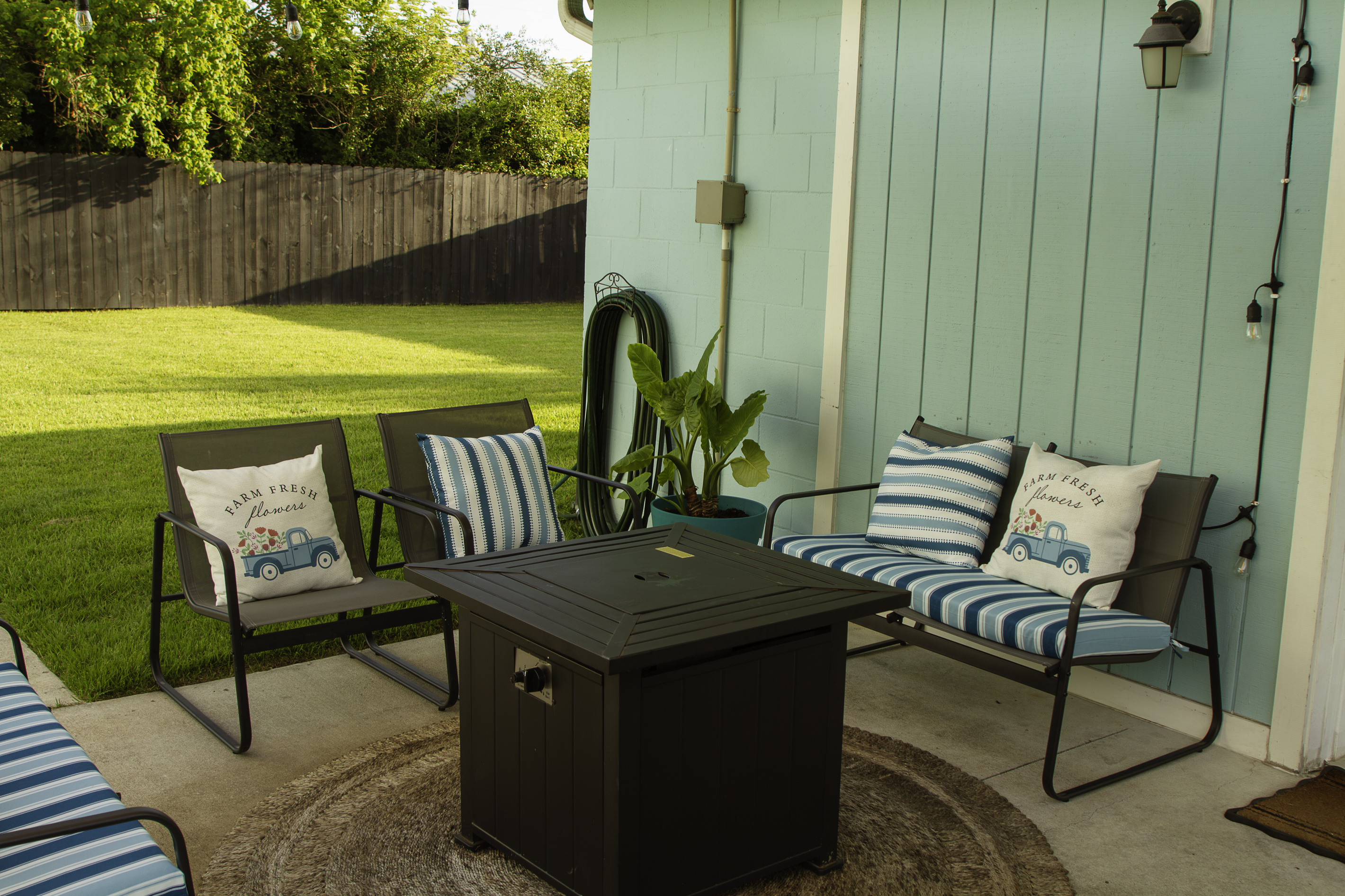 The last angle of the patio