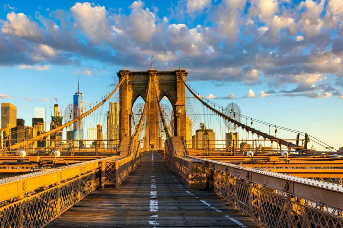 Brooklyn Bridge walk — Lower East Side, Downtown Manhattan