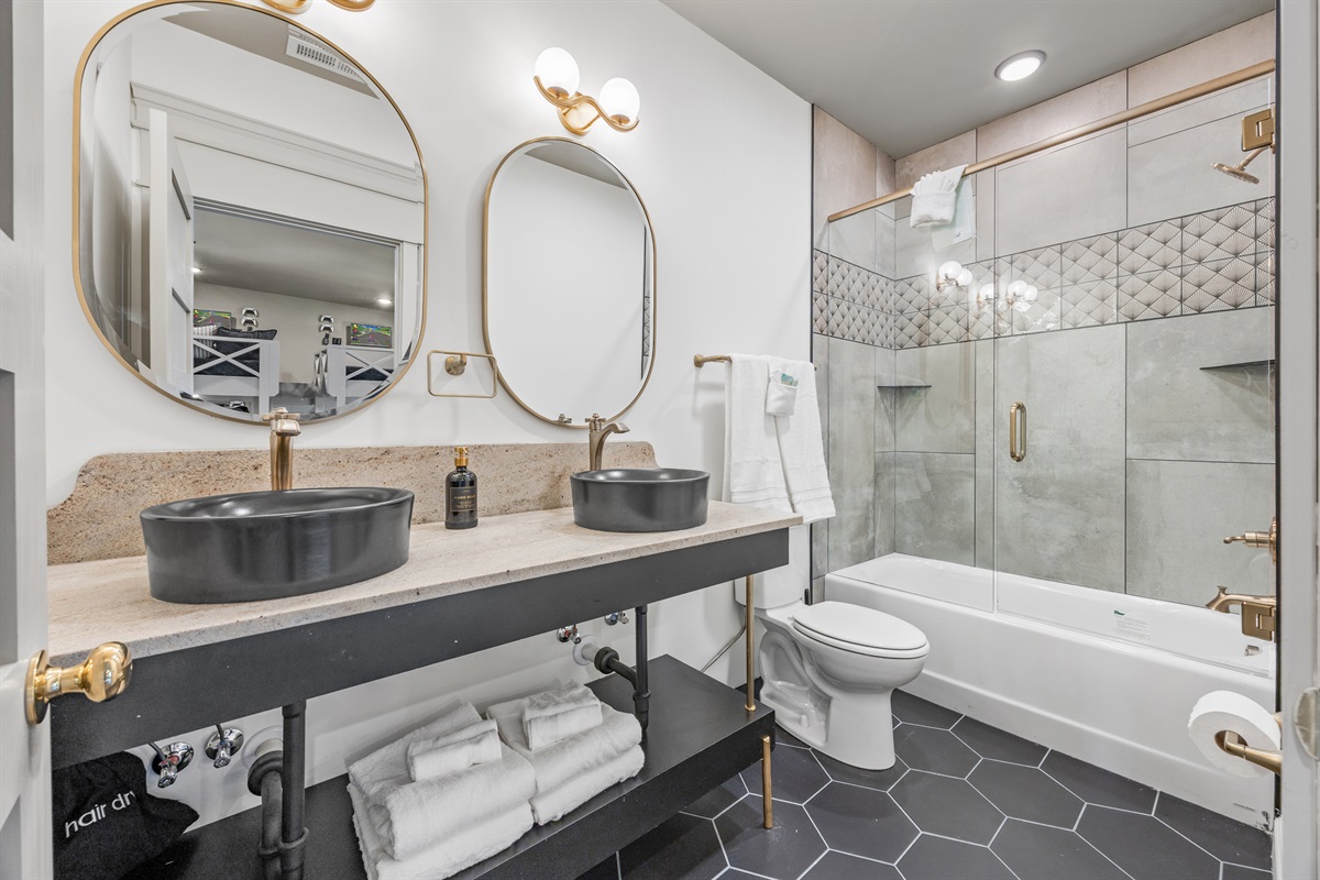 Ensuite