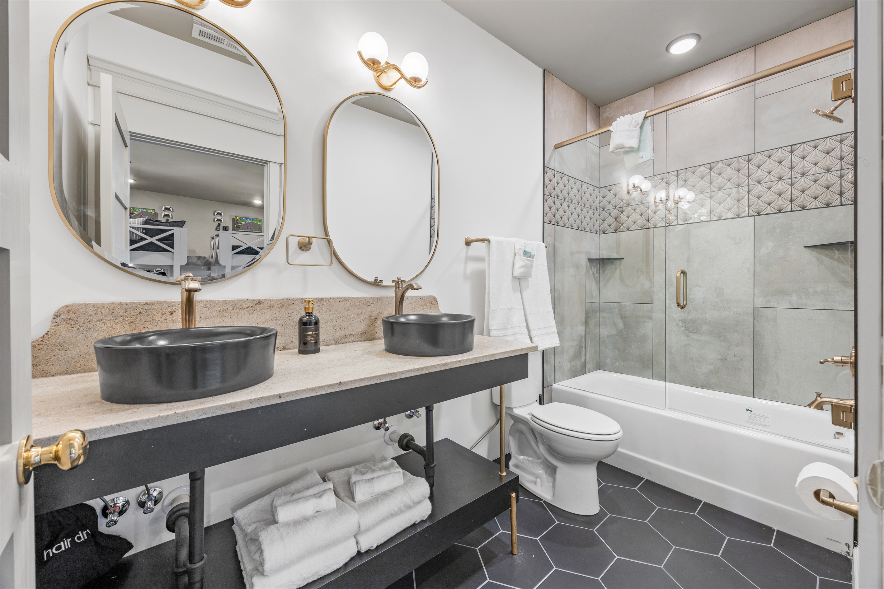 Ensuite