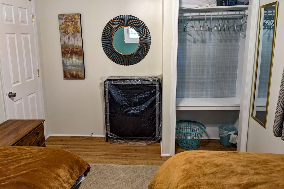 Lots of closet space and a fold up cot for extra sleeping accomodations