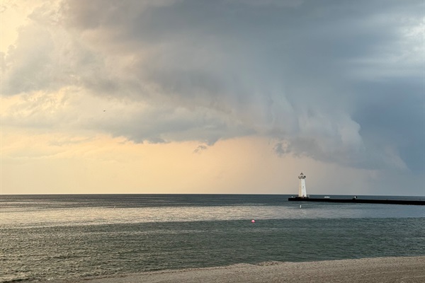 Lighthouse/Beach