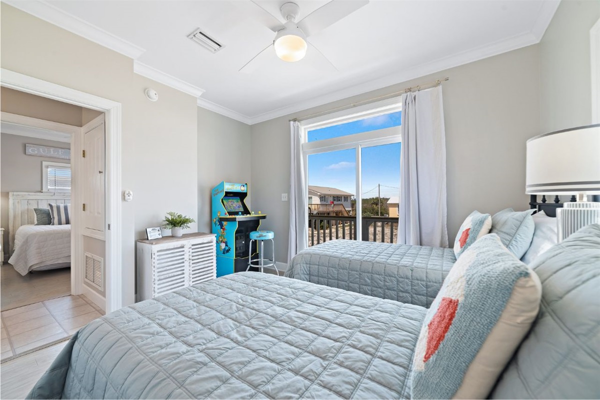 Relax on one of your own twin beds or play a game on the Simpsons arcade. You can play with up to four simultaneous players.