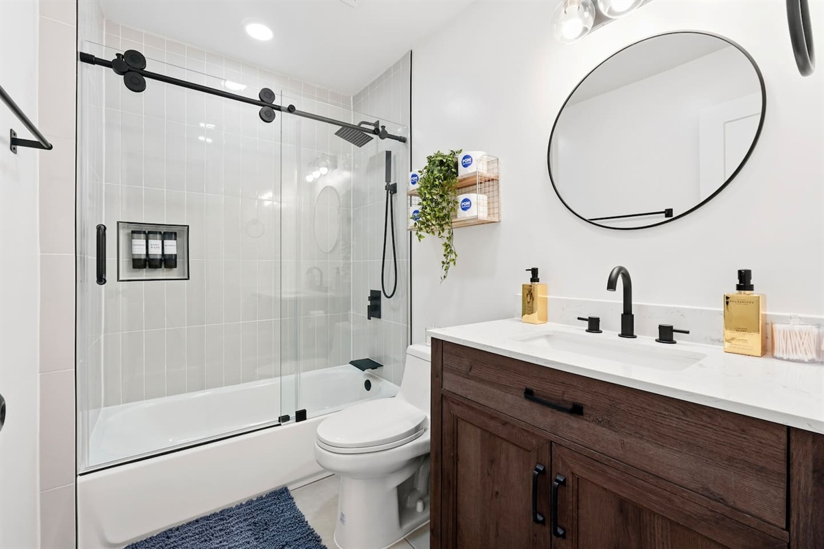 Second Floor Lovely Shared Bathroom.
