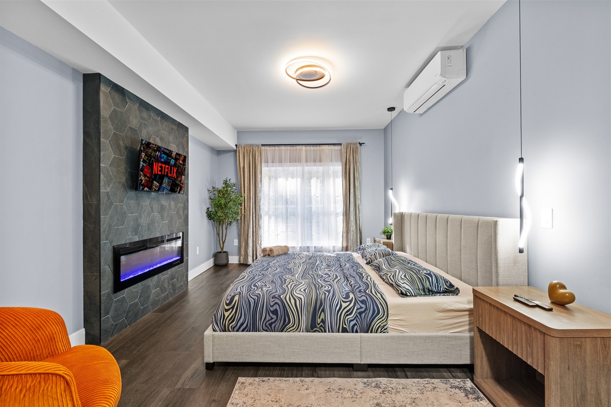 Large and sunny bedroom