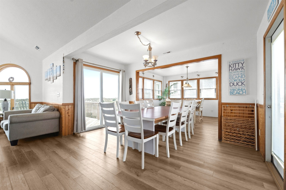 Top Level Dining Area