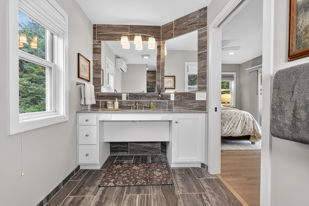 Ensuite