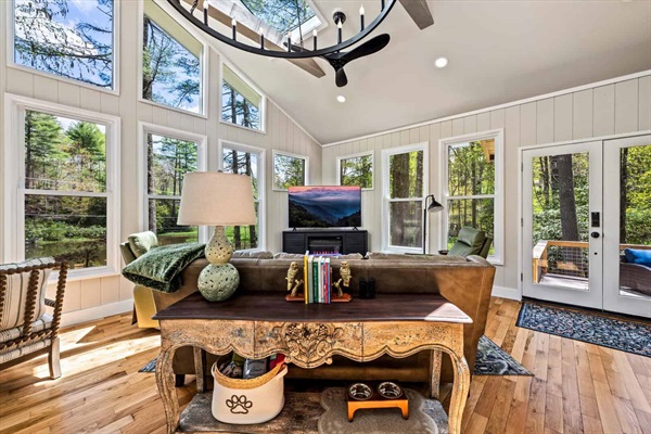 Cattail Cottage has been fully renovated inside and out.