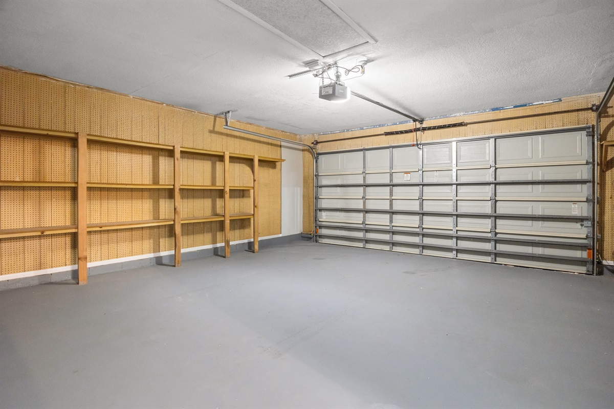 Garage. Parking for 2 cars.