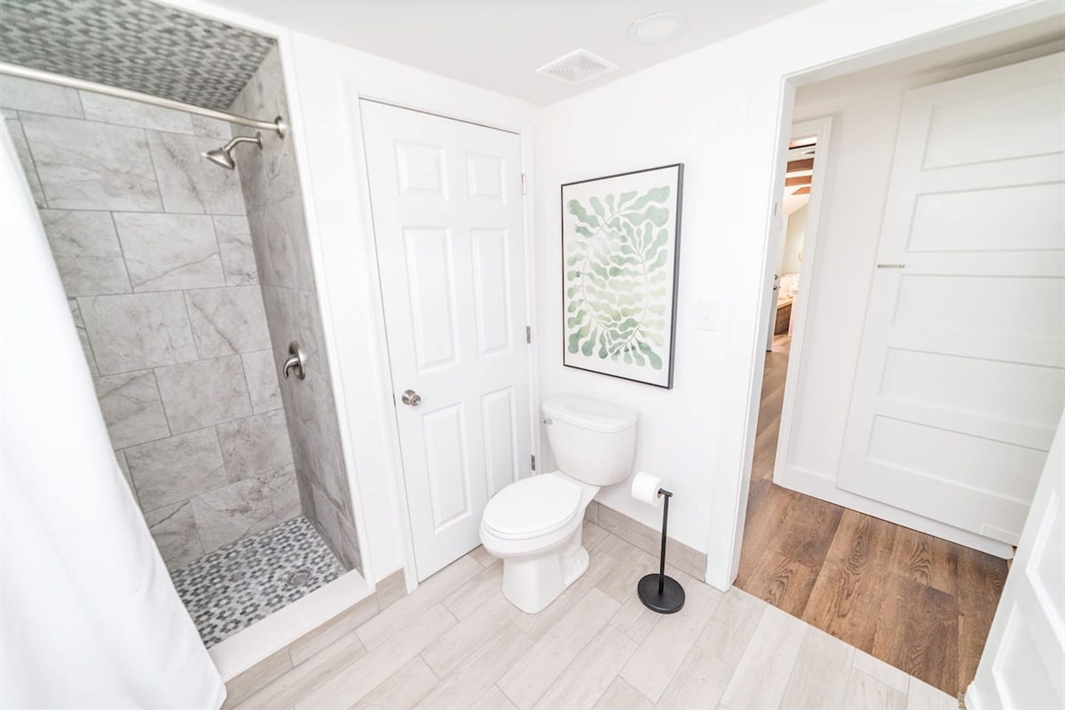 Eucalyptus Suite downstairs bathroom