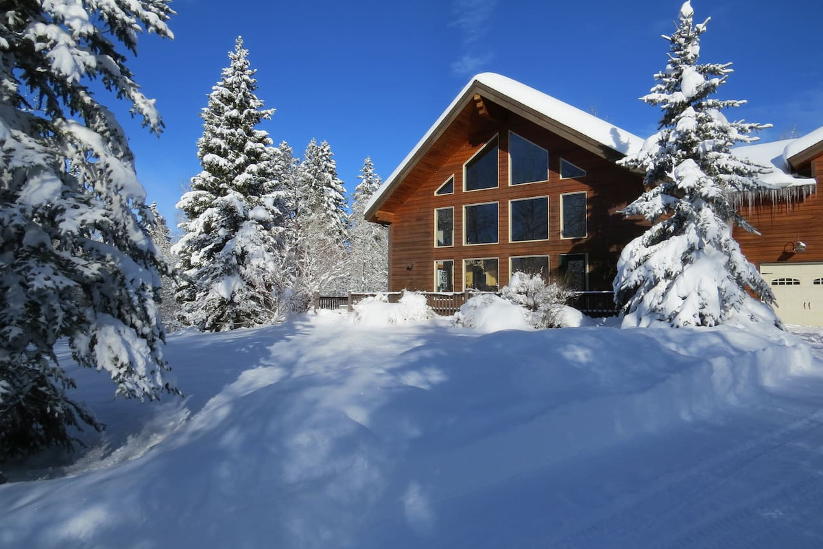 3-car heated garage