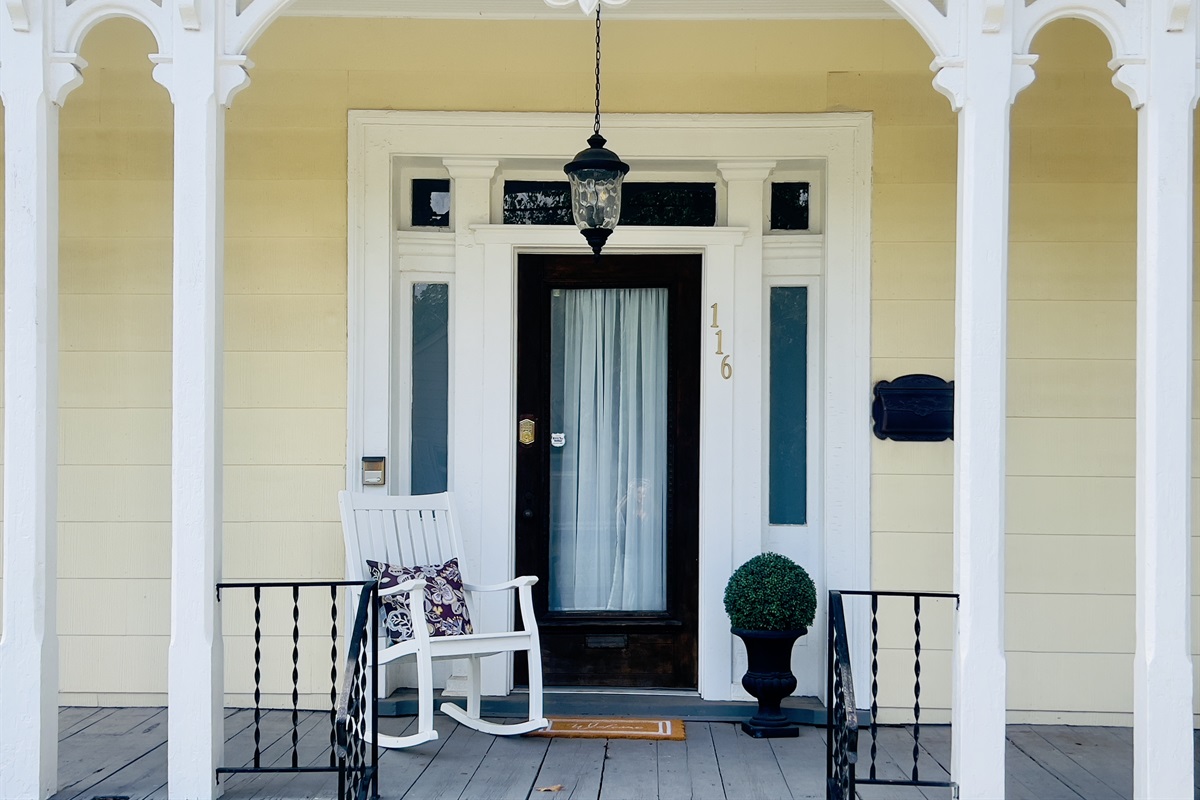 Cottage Front Porch