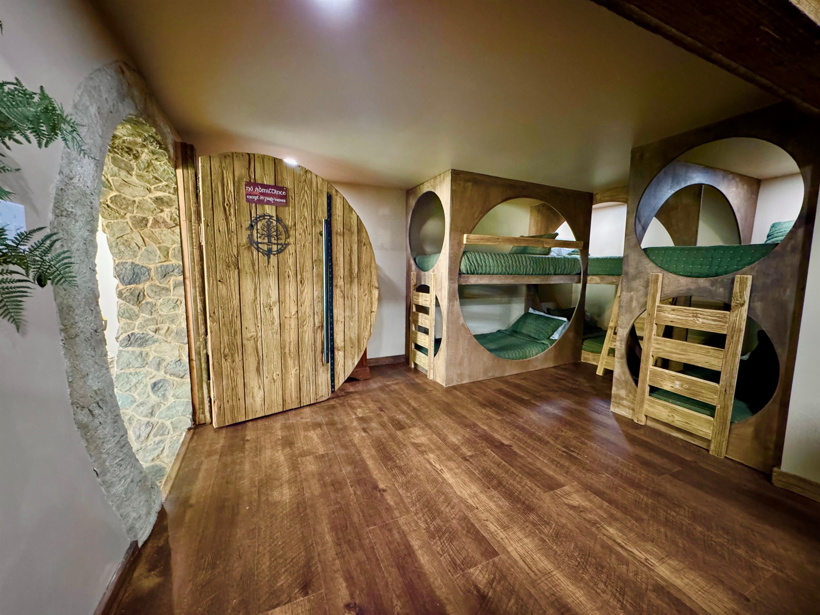 6 twin Hobbit bunk beds