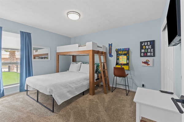 Get some good sleep on this Queen memory foam mattress and a twin up top