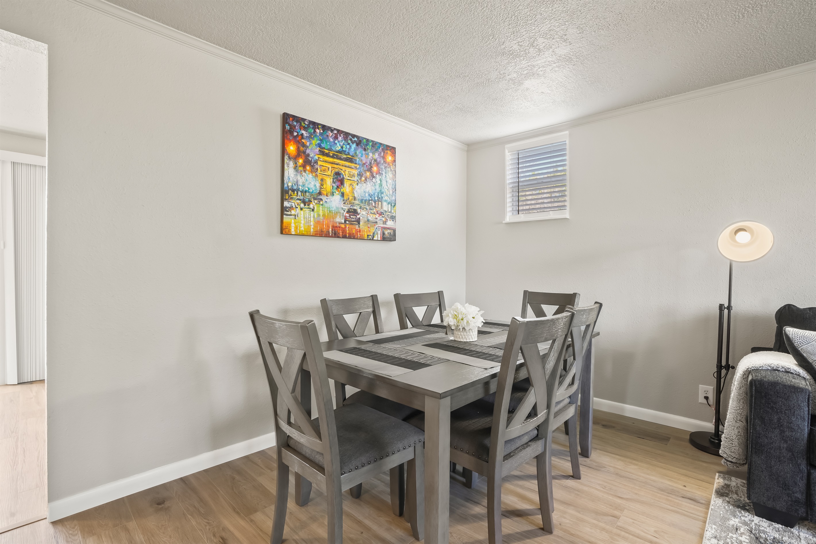 South Boise| Gathering Place Sleeps 16| Large Yard
