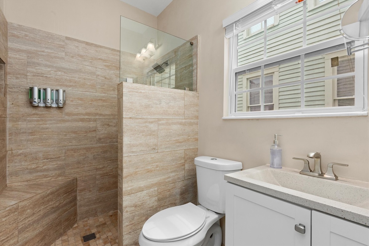 56f8db764bc94abd84add94c3f464ca8 Large | Beachhouse | Texas | TX | Vacation Homes | Galveston | Crystal Beach | Kokomo | Breezy Days | Beachfront Elegance | Sunrise Serenity | Southern Sands Property Management, LLC